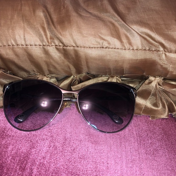 Michael Kors Accessories - Micheal Kors Finley sunglasses